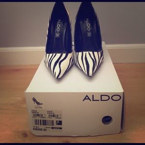 Brand new. Never worn.