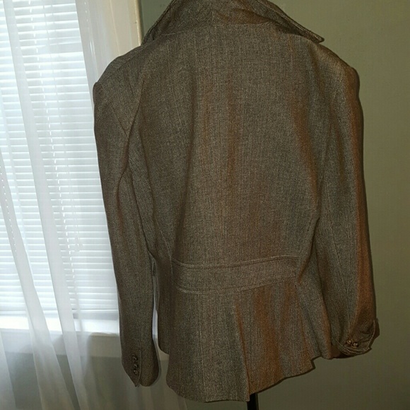 Blazer - Picture 2 of 2