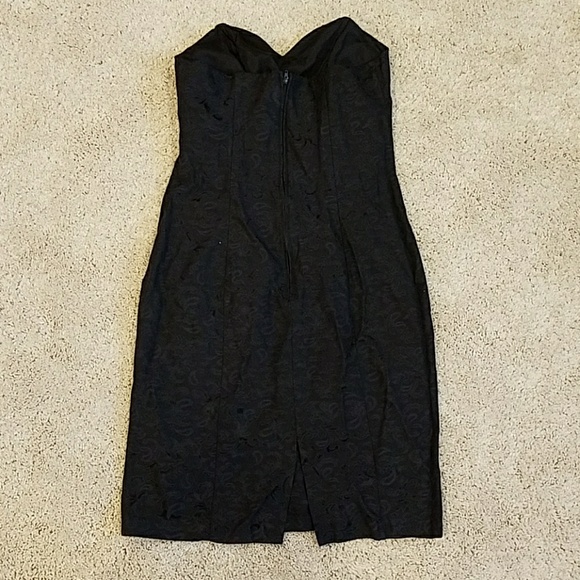 Black mini dress - Picture 3 of 3