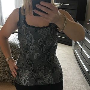 White House Black market tank