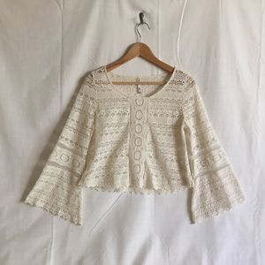 Amuse Society Hideaway lace bell sleeve top XS