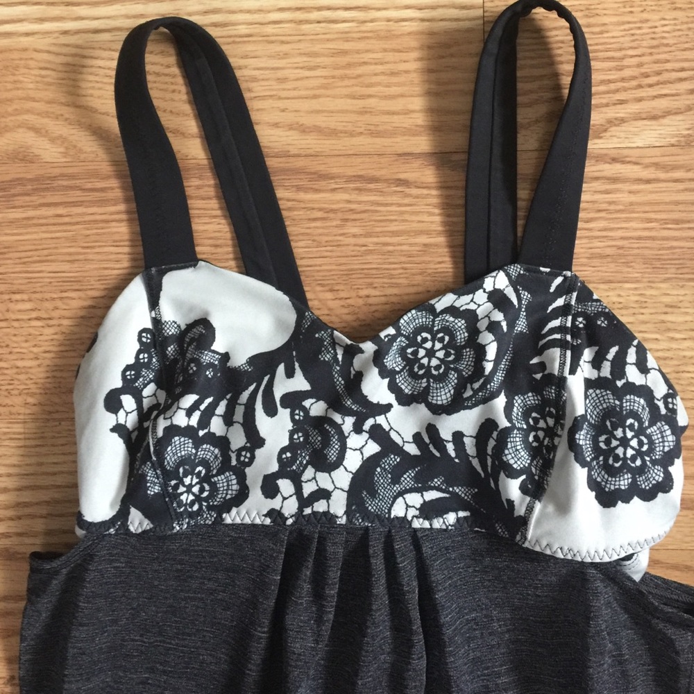 Lululemon Back on Track Floral Tank - Picture 3 of 4