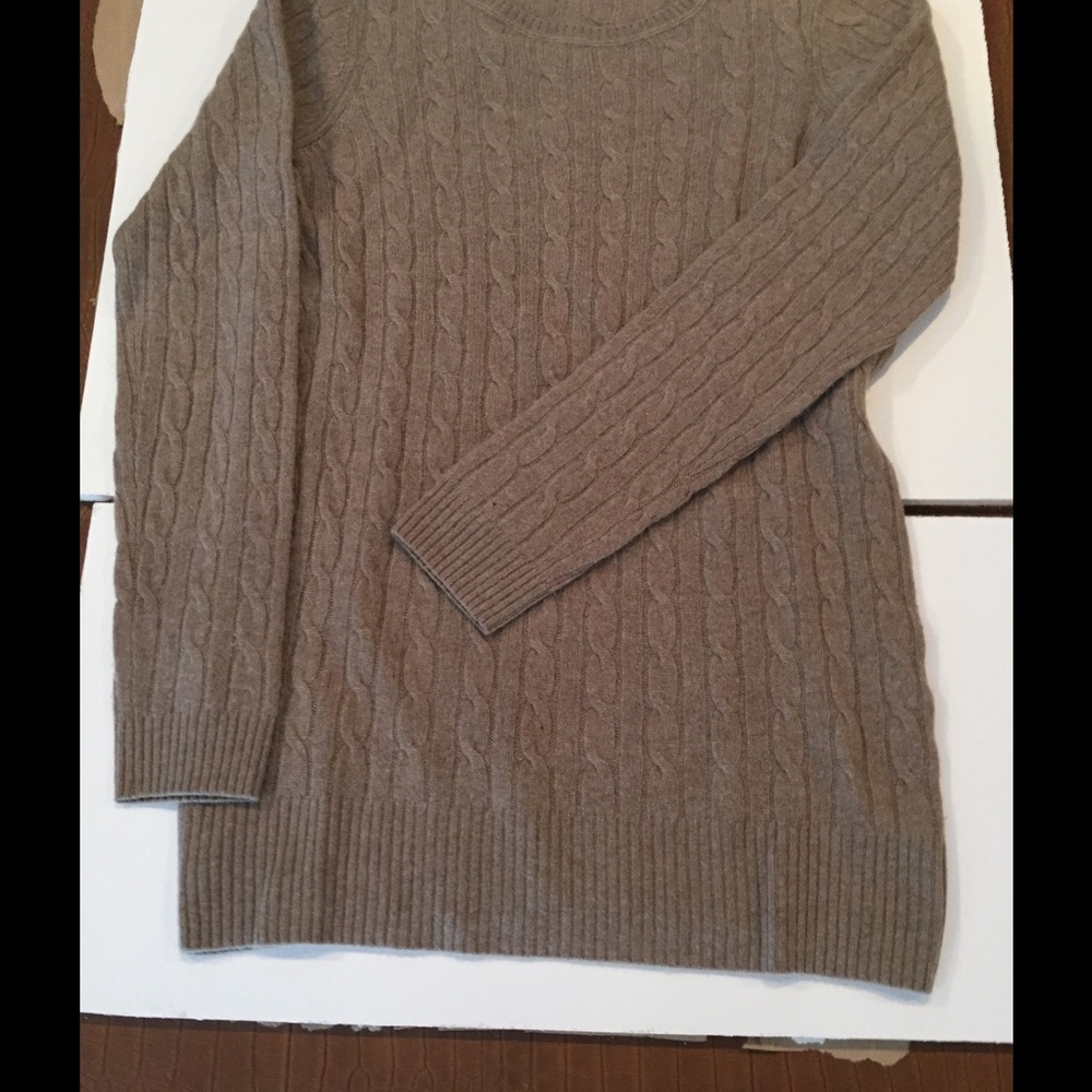 Cashmere sweater