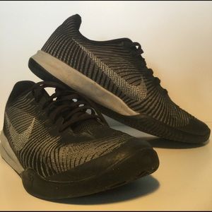 NIKE KB MENTALITY men's Low Basketball Shoe!