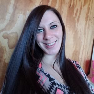 Meet your Posher, Alicia