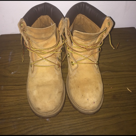 Authentic TimberLands Good Condition - Picture 4 of 5