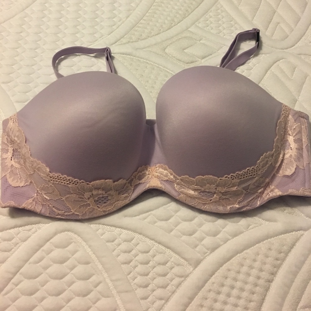 Victoria secret bra 38D