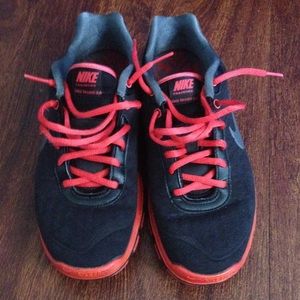 NIKE TRAINING FREE TR LUXE 2.0 SIZE 9