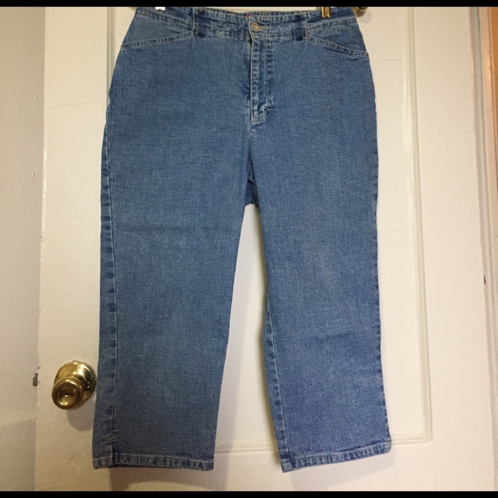 EUC Gloria Vanderbilt Capri jeans