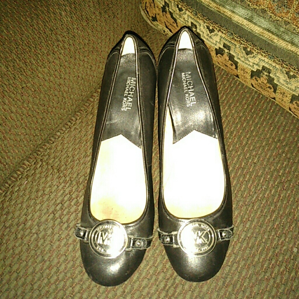 Michael Kors Black heels