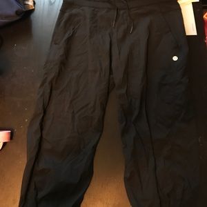 Lululemon Unlined studio crops!