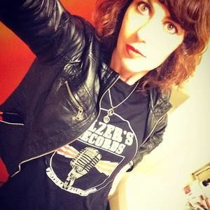 Meet your Posher, Cecily