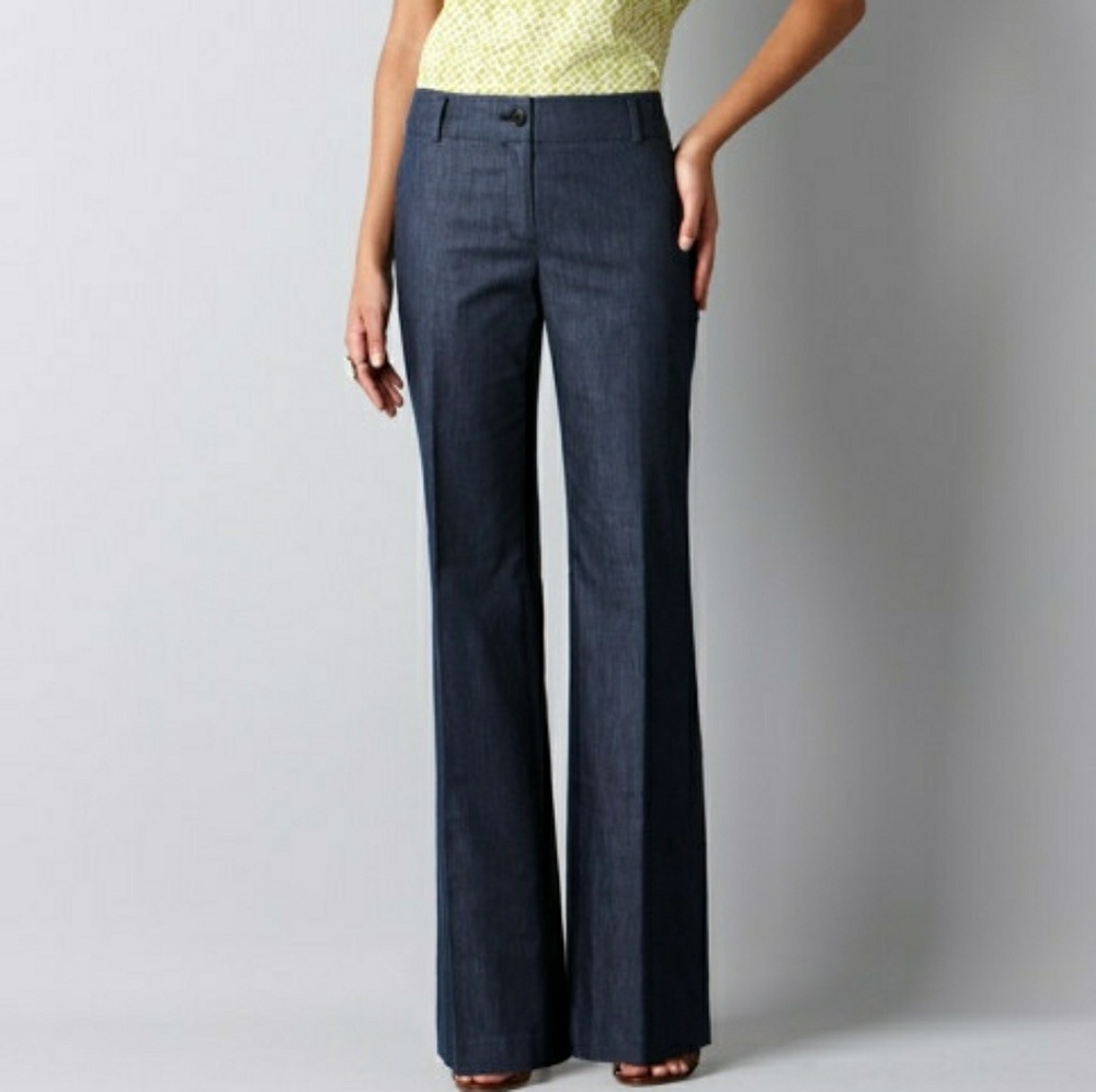 Classy pair of Loft trousers