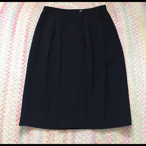 Flash sale! Vintage Georgia Armani wrap skirt - Picture 1 of 4
