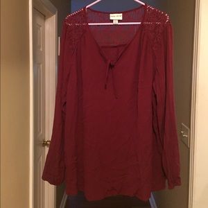 Burgundy top with lace