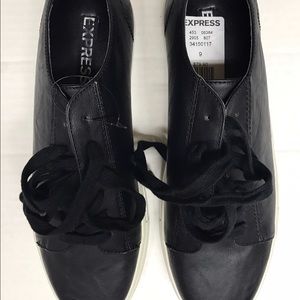 Express Men's Black Faux Leather Fashion Shoe Sz 9
