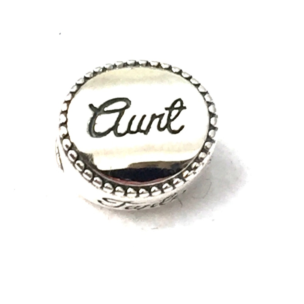 Chamilia Aunt Charm