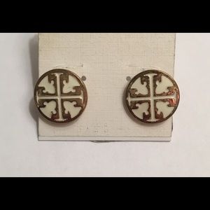 White and gold stud earrings