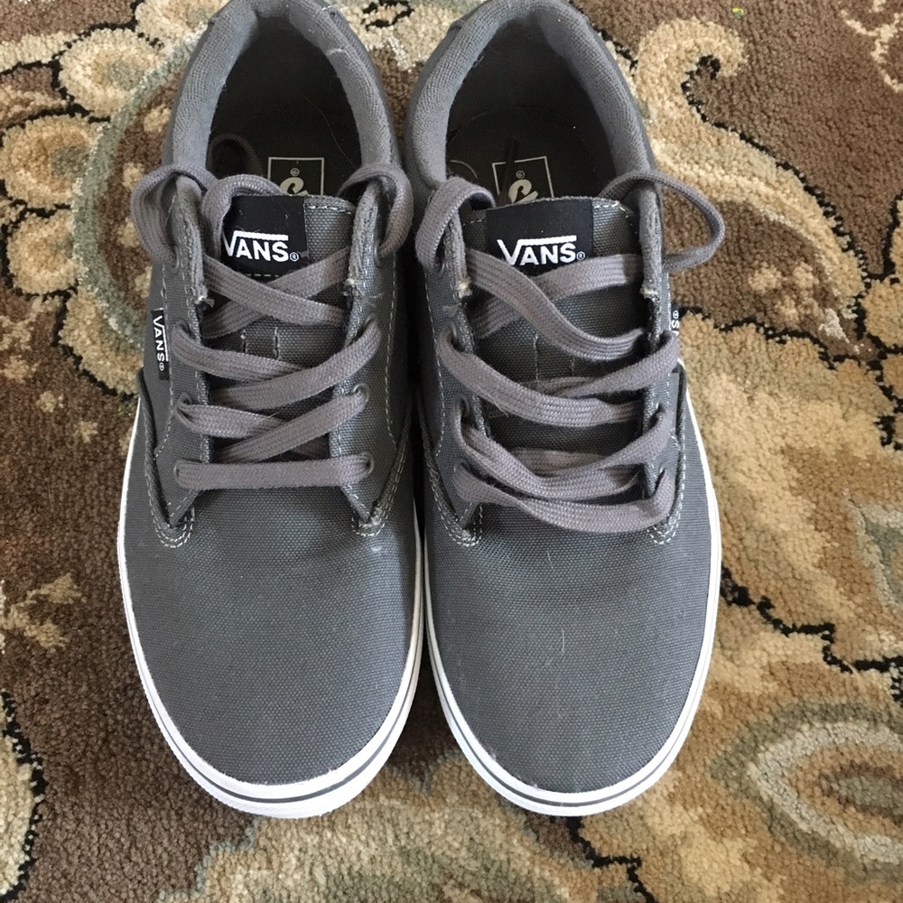 Vans sneakers size 5 US youth. Same as a 5 women