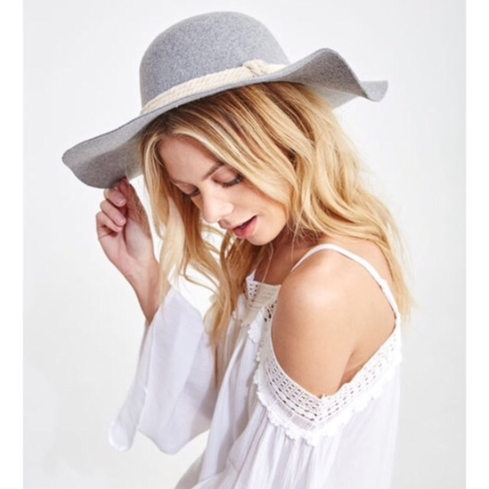 NWOT Floppy Hat with Rope Band - Picture 1 of 2