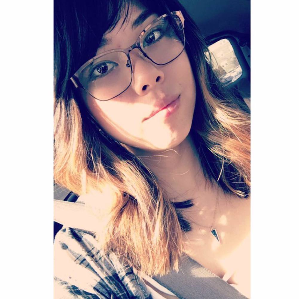 Meet your Posher, Mia