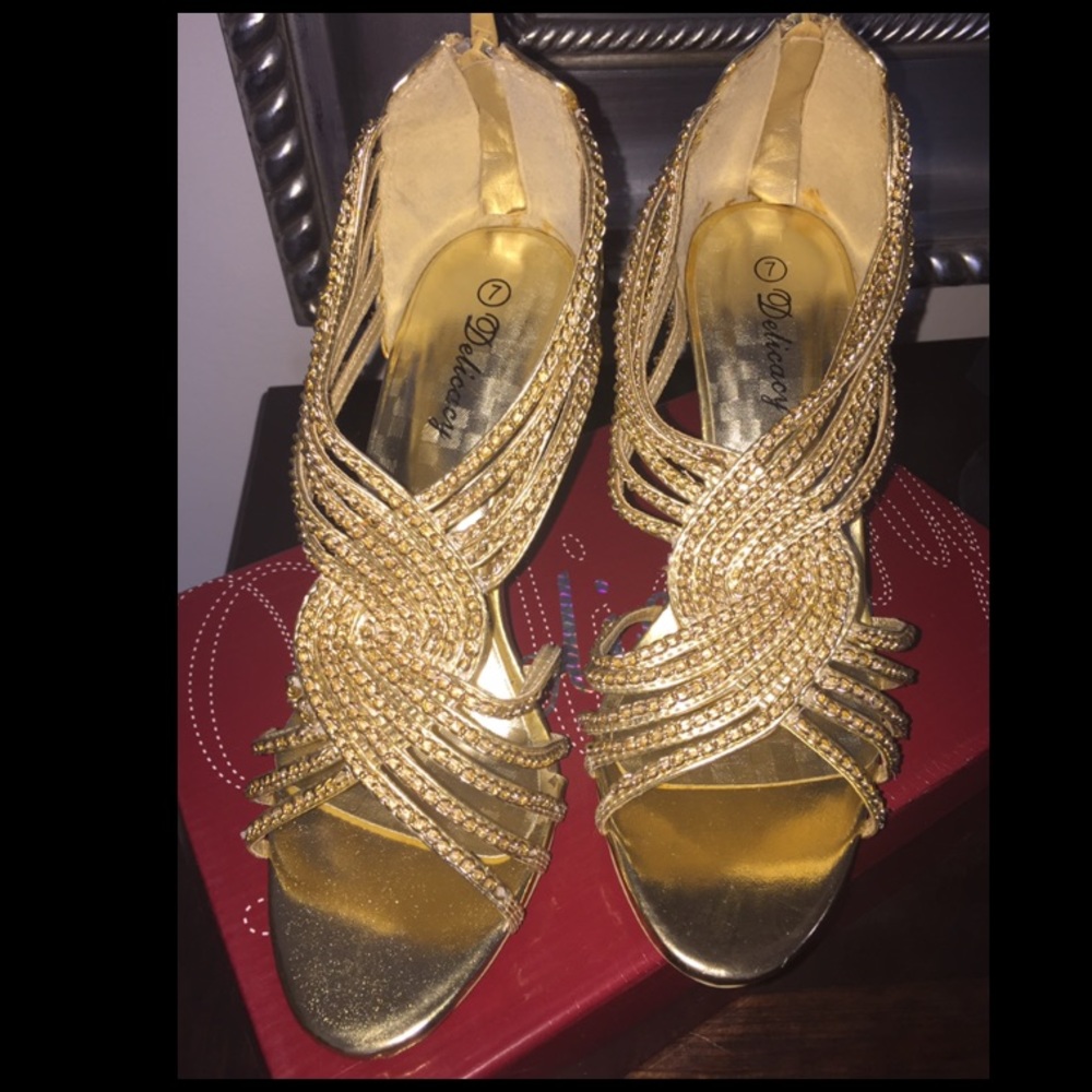 Delicacy Gold Heels