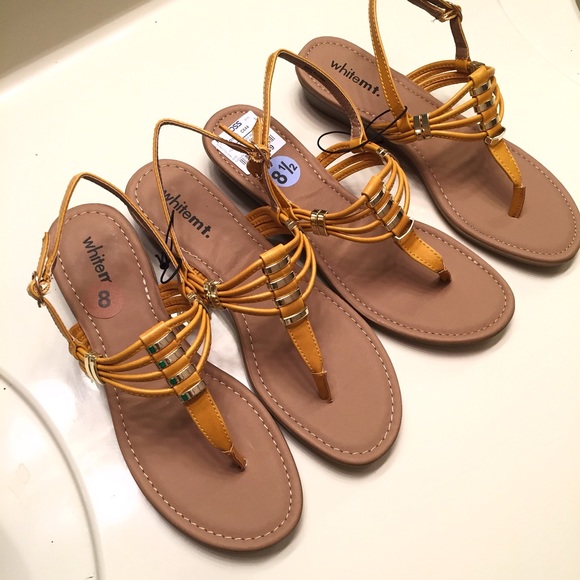 💋FINAL SALE💋 New [White Mountain] yellow sandals - Picture 4 of 7