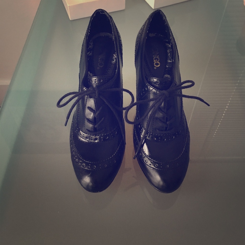 BONGO "Pack Leader" Platform Oxford Heel