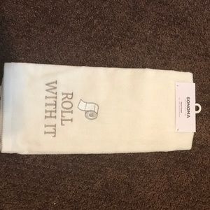 NWT hand towel