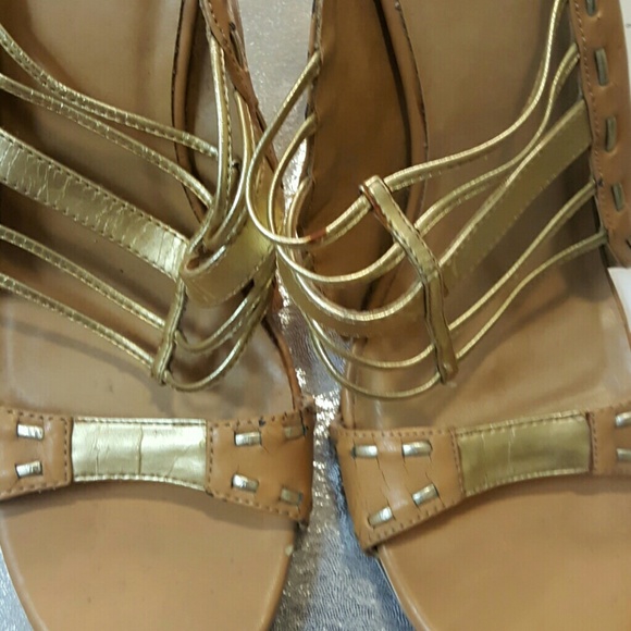 Shoes - Picture 2 of 7