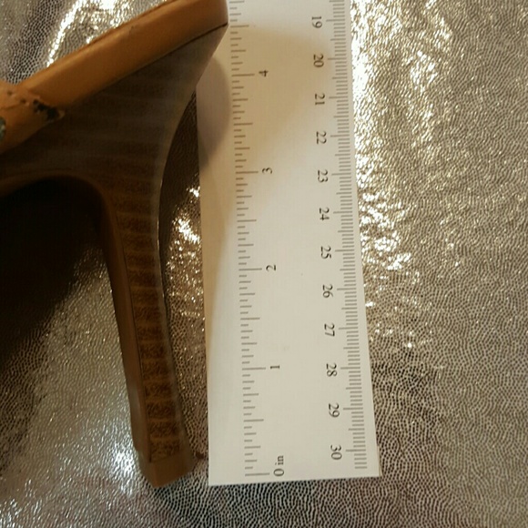 Shoes - Picture 3 of 7