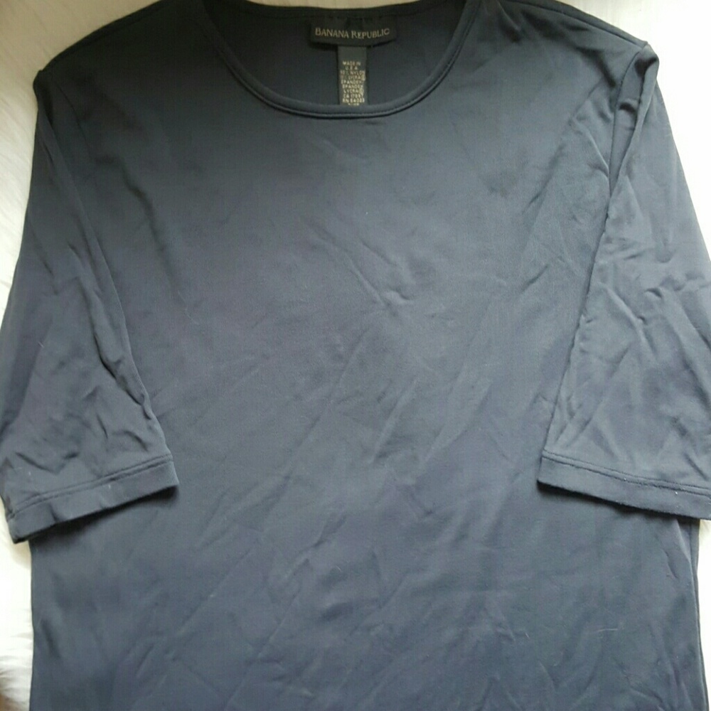 Banana Republic 90% Nylon 10% Spandex 3/4 T-shirt
