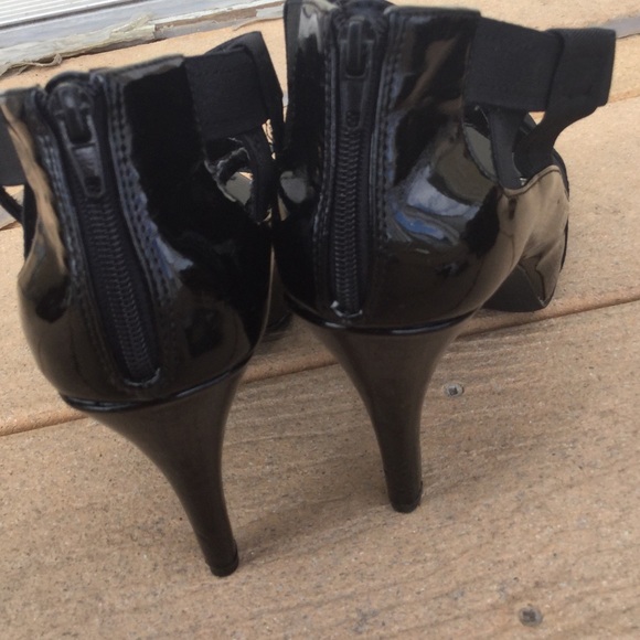 SOLD - Picture 5 of 6