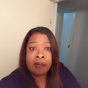 Meet your Posher, Roxanne