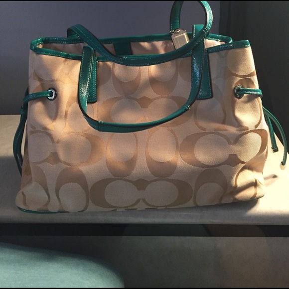 Coach purse - Picture 3 of 5