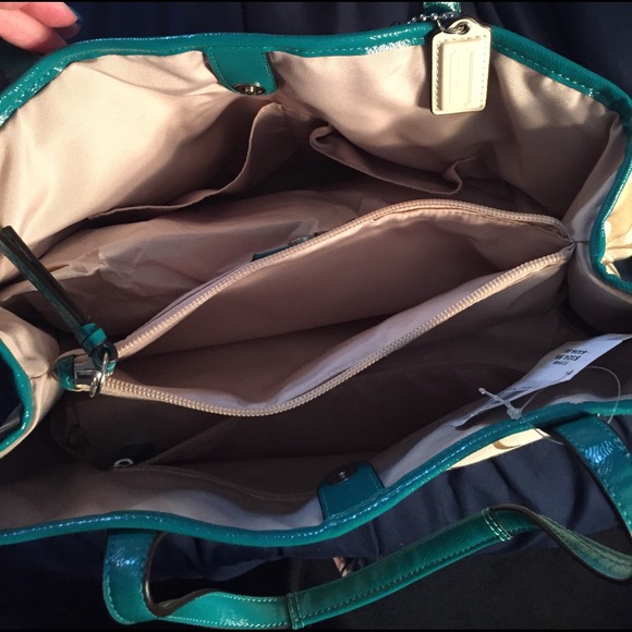 Coach purse - Picture 4 of 5