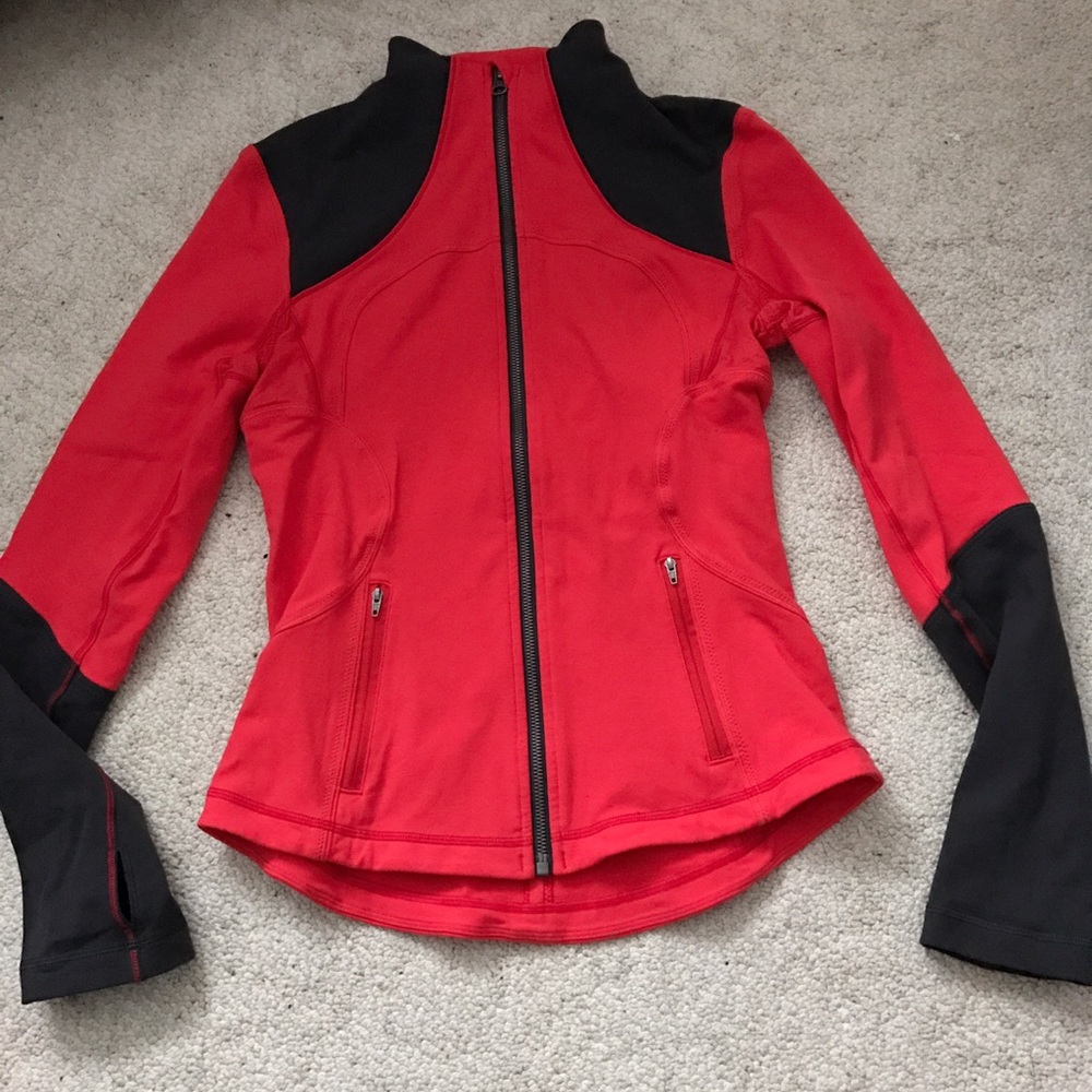 Lulu forme jacket
