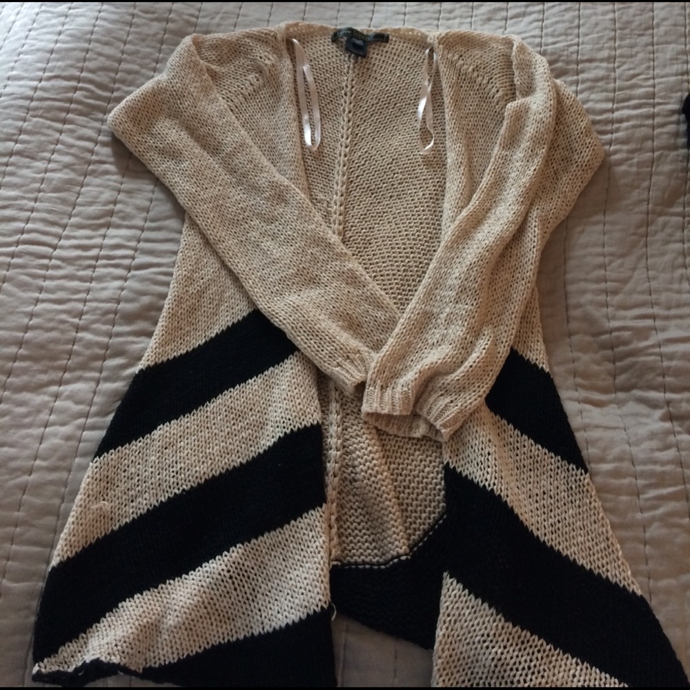 Black and beige cardigan