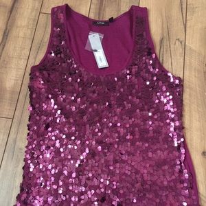 Sequin tank