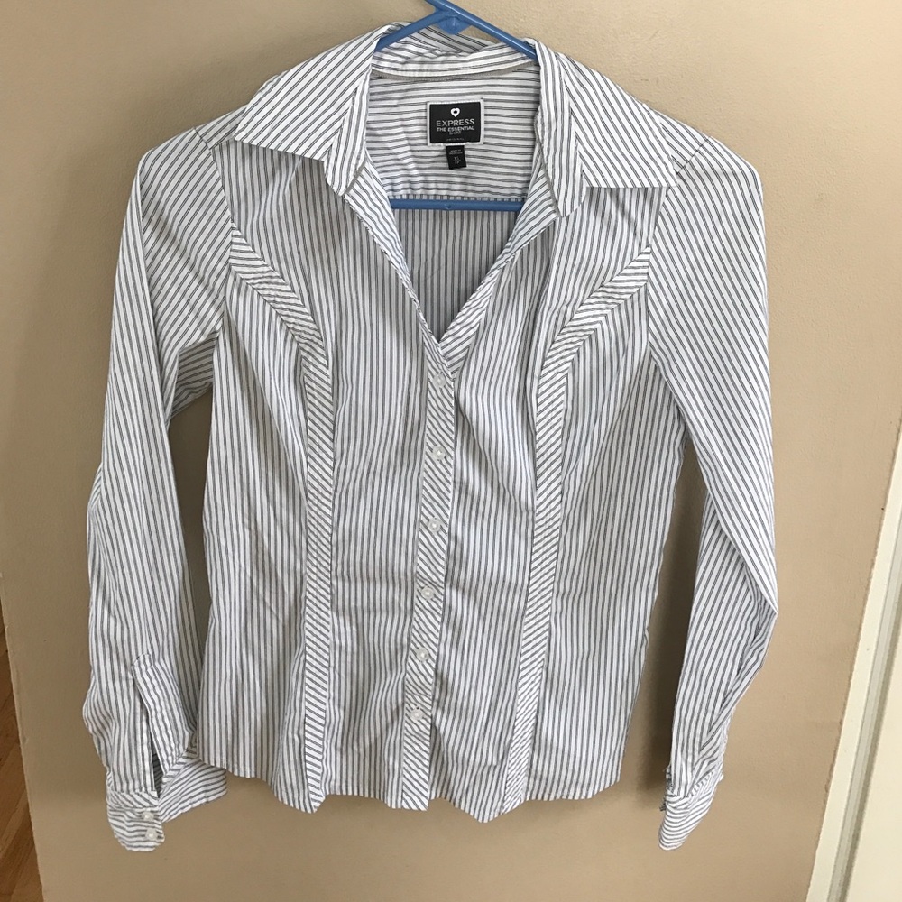Express button up shirt. Essential original.