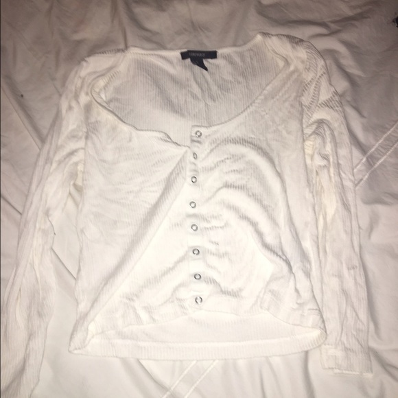 whit top - Picture 1 of 1