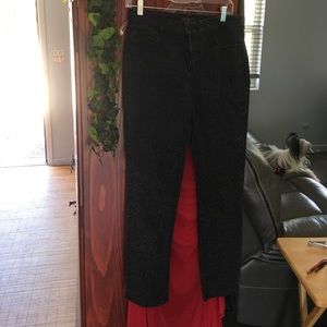 FINAL PRICE NYDJ animal print size 10