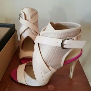 Shoedazzle Kaia