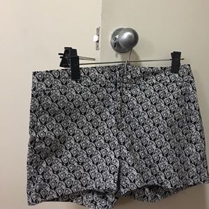 Banana Republic Shorts (size 4). Hampton Fit.