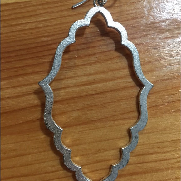 Silver shapely dangle earrings - Picture 3 of 3