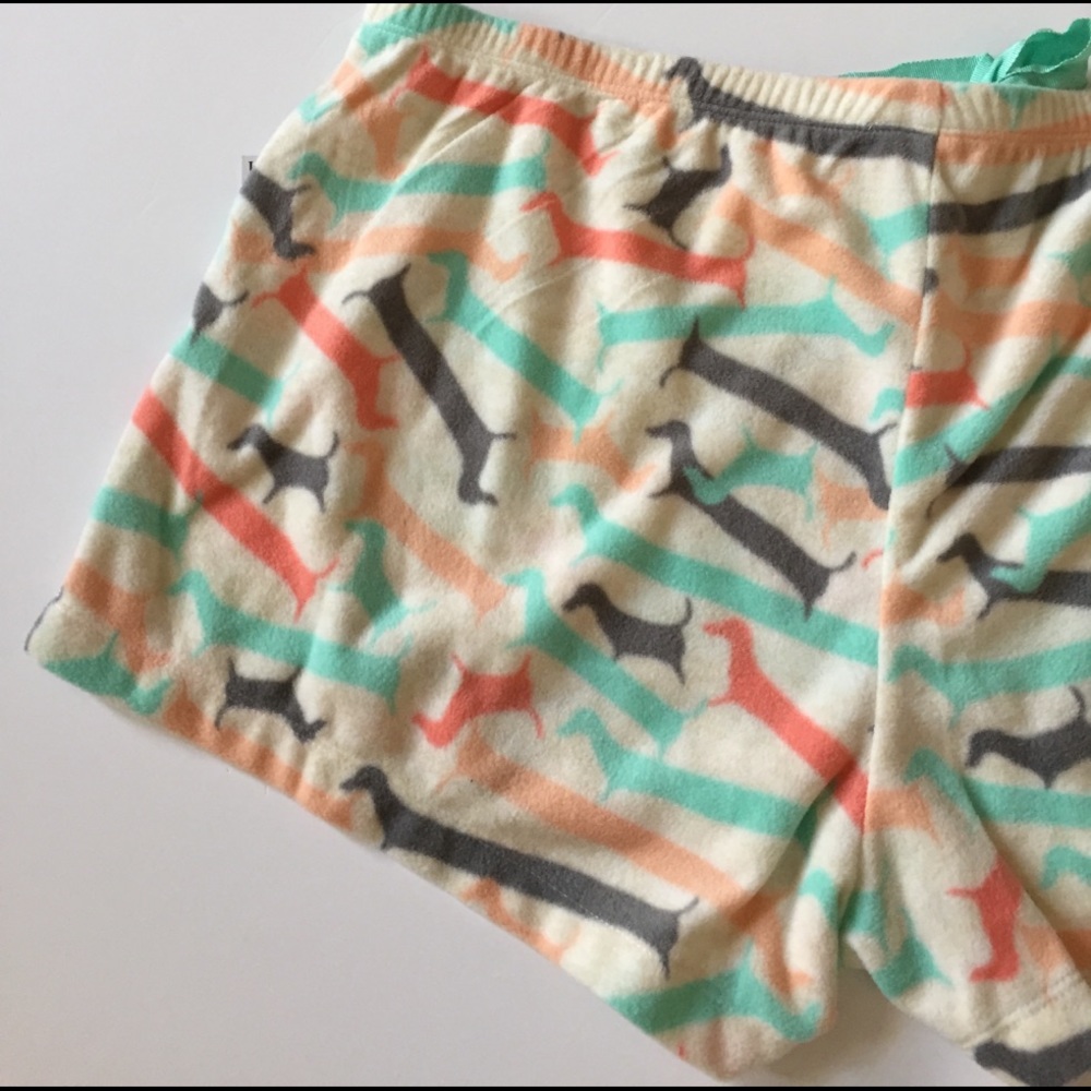 NWT Hue Fleece Sleep Shorts and Socks - Picture 4 of 7