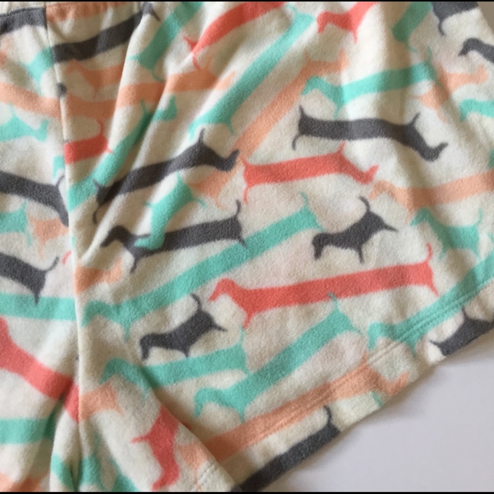 NWT Hue Fleece Sleep Shorts and Socks - Picture 5 of 7