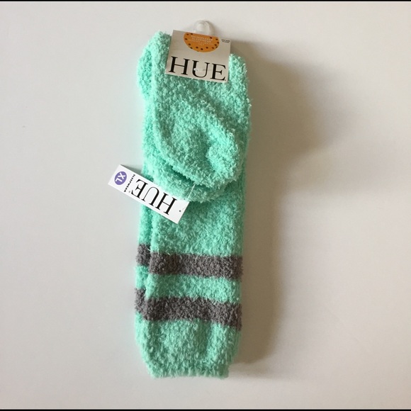 NWT Hue Fleece Sleep Shorts and Socks - Picture 6 of 7