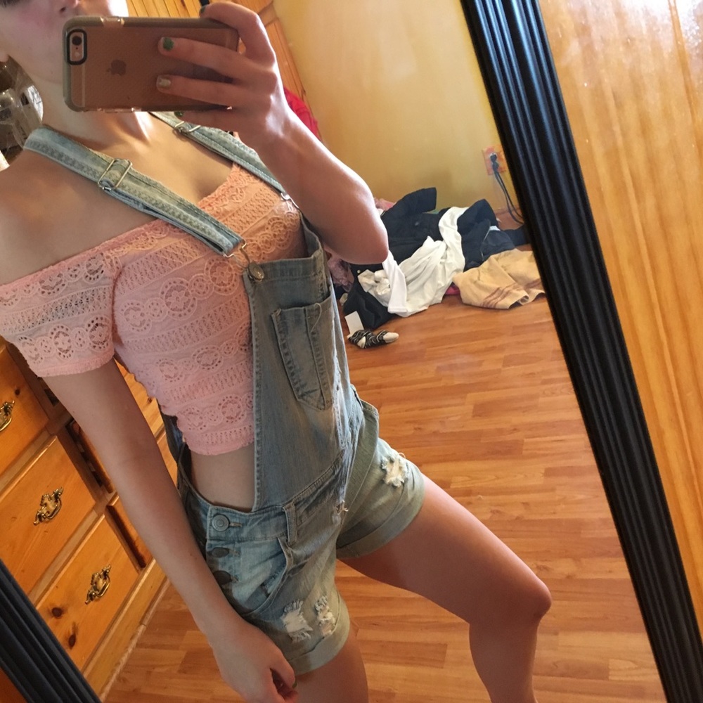 FESTIVAL STYLE 🌞🌸 Distressed Jean Overalls