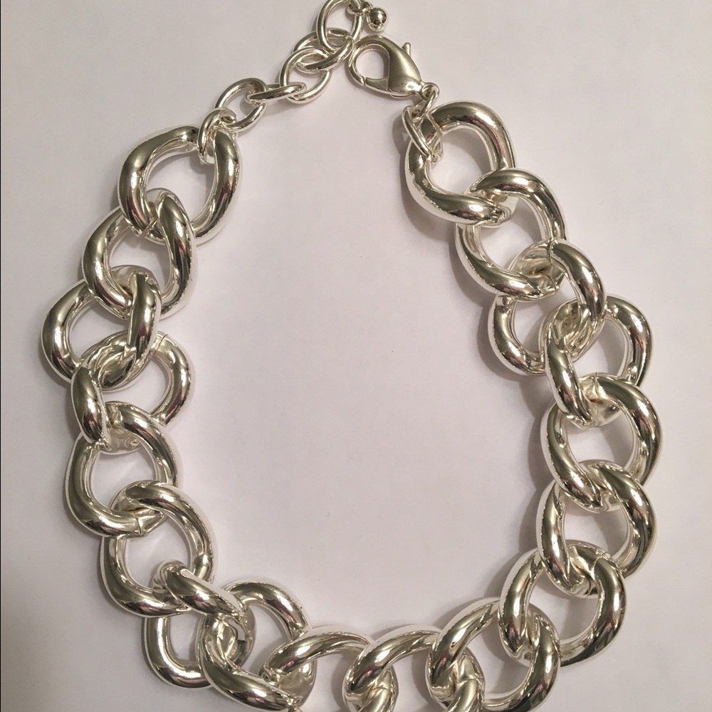 Silver costume chunky link necklace
